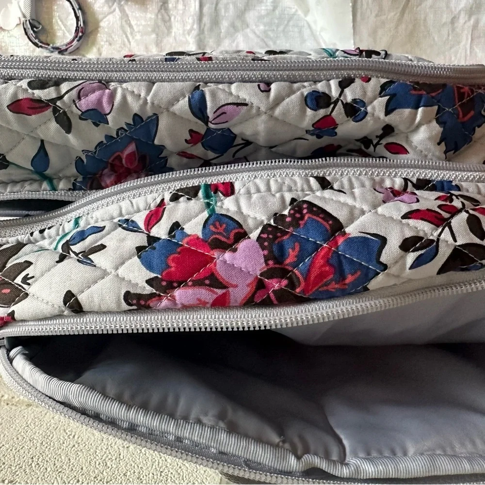 Set Vera Bradley Essential Large Backpack  Vineyard Floral, Zip ID & Lanyard NWT